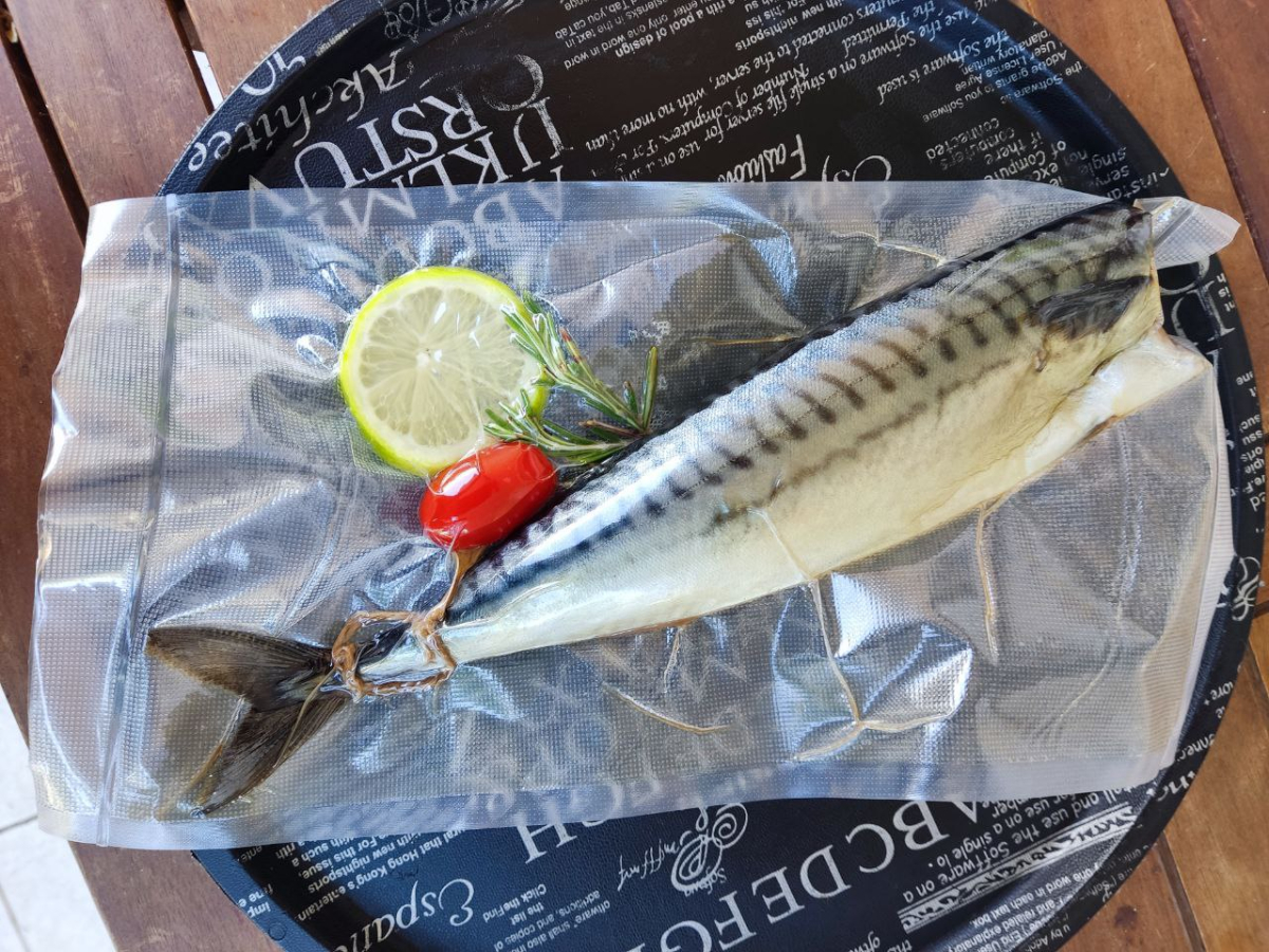 Скумбрия (провесная) в вакуумной упаковке